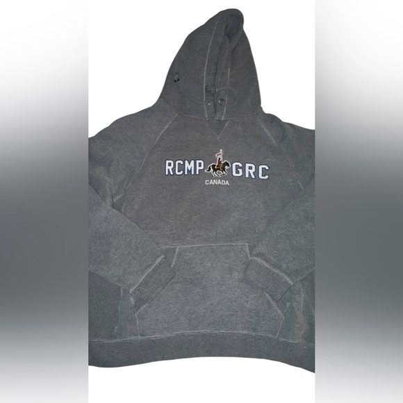 Gray RCMP GRC Canada Sweatshirt COZY - Picture 1 of 5